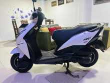 https://riyasewana.com/uploads/honda-dio-78235222703.jpg