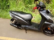 https://riyasewana.com/uploads/honda-dio-81227116645.jpg