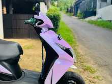 Honda Dio 2000 Motorbike