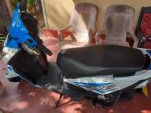 https://riyasewana.com/uploads/honda-dio-822440213954.jpg