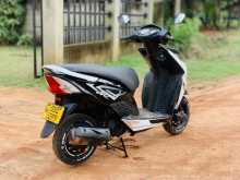 https://riyasewana.com/uploads/honda-dio-87302622472.jpg