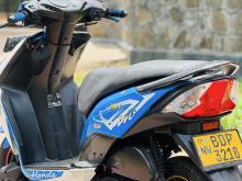https://riyasewana.com/uploads/honda-dio-912522824862.jpg