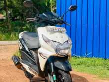 https://riyasewana.com/uploads/honda-dio-916152122113.jpg