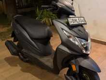 https://riyasewana.com/uploads/honda-dio-dx-1019435513523.jpg