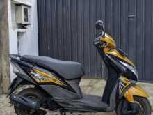 https://riyasewana.com/uploads/honda-dio-dx-111045013733.jpg