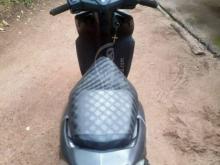 https://riyasewana.com/uploads/honda-dio-dx-111540571372443.jpg