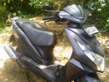 https://riyasewana.com/uploads/honda-dio-dx-1220324313592.jpg