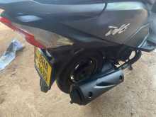 https://riyasewana.com/uploads/honda-dio-dx-1622230722952.jpg