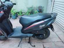 https://riyasewana.com/uploads/honda-dio-dx-1921215713614.jpg