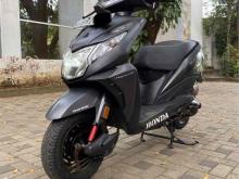 https://riyasewana.com/uploads/honda-dio-dx-198330624203.jpg