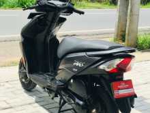 https://riyasewana.com/uploads/honda-dio-dx-231439451406.jpg