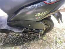https://riyasewana.com/uploads/honda-dio-dx-2414542522303.jpg