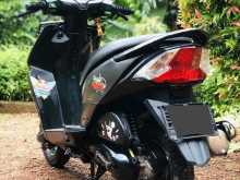 https://riyasewana.com/uploads/honda-dio-dx-249232422972.jpg