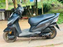 https://riyasewana.com/uploads/honda-dio-dx-2614105022813.jpg