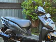 https://riyasewana.com/uploads/honda-dio-dx-3018154322462.jpg