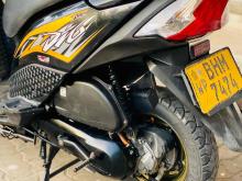 https://riyasewana.com/uploads/honda-dio-dx-39332924212.jpg