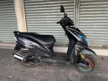 https://riyasewana.com/uploads/honda-dio-dx-618152524062.jpg