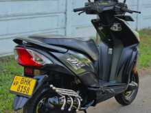 https://riyasewana.com/uploads/honda-dio-dx-719244113903.jpg