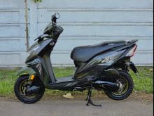 https://riyasewana.com/uploads/honda-dio-dx-719250519935.jpg