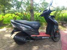 https://riyasewana.com/uploads/honda-dio-dx-810292413692.jpg