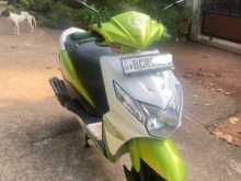 Honda DIO HET 2015 Motorbike