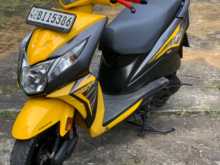 https://riyasewana.com/uploads/honda-dio-led-915351013372.jpg