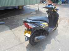 https://riyasewana.com/uploads/honda-dio-scv-231145272003.jpg