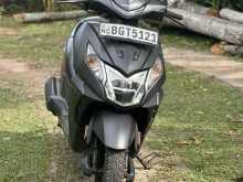 https://riyasewana.com/uploads/honda-dio-smart-1818380122822.jpg