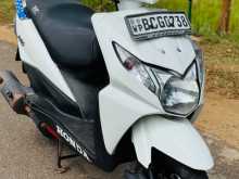 https://riyasewana.com/uploads/honda-dio-zr-1017325913932.jpg