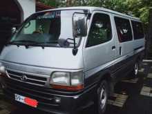 Toyota Dolphin 1991 Van