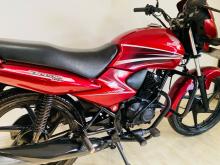 Honda Dream 2014 Motorbike