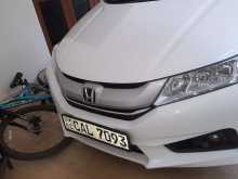 Honda GRACE 2014 Car