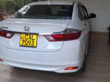 Honda GRACE 2014 Car