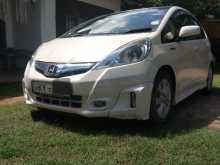 https://riyasewana.com/uploads/honda-fit-4224543383.jpg