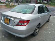 https://riyasewana.com/uploads/honda-fit-area-31917184572.jpg