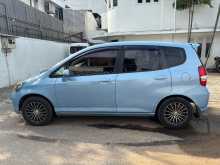 https://riyasewana.com/uploads/honda-fit-gd1-112284173.jpg