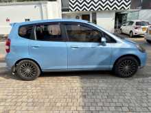 https://riyasewana.com/uploads/honda-fit-gd1-1122841794.jpg