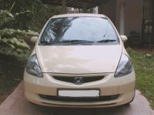 Honda FIT GD1 2002 Car