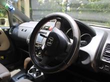 https://riyasewana.com/uploads/honda-fit-gd1-123204510466.jpg