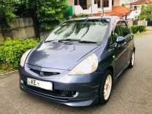 https://riyasewana.com/uploads/honda-fit-gd1-2003-147210312962.jpg