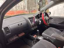https://riyasewana.com/uploads/honda-fit-gd1-2007-1018555112824.jpg