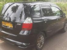 https://riyasewana.com/uploads/honda-fit-gd1-261131456564.jpg