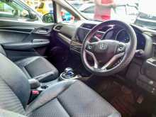https://riyasewana.com/uploads/honda-fit-gp-5-13150432342.jpg