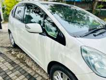 https://riyasewana.com/uploads/honda-fit-gp1-18132750143.jpg