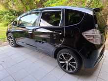 https://riyasewana.com/uploads/honda-fit-gp1-2012-148355412932.jpg