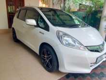 https://riyasewana.com/uploads/honda-fit-gp1-2013-1015504112843.jpg