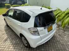 https://riyasewana.com/uploads/honda-fit-gp1-2013-2810501512194.jpg