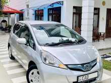https://riyasewana.com/uploads/honda-fit-gp1-2221000622853.jpg