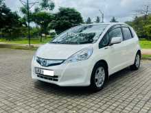 https://riyasewana.com/uploads/honda-fit-gp1-29150850142.jpg