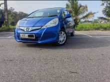 https://riyasewana.com/uploads/honda-fit-gp1-61400544481.jpg